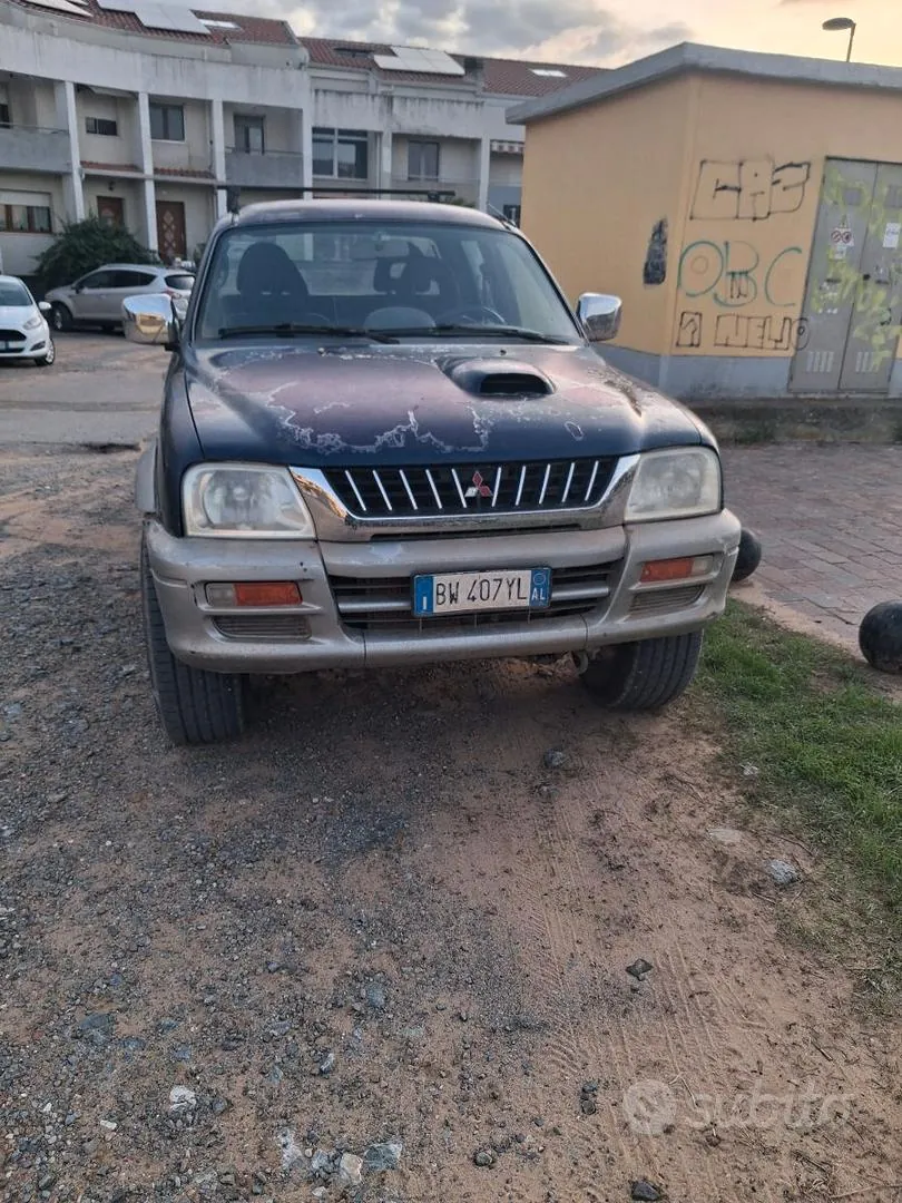 Mitsubishi L200 2001 photo 2