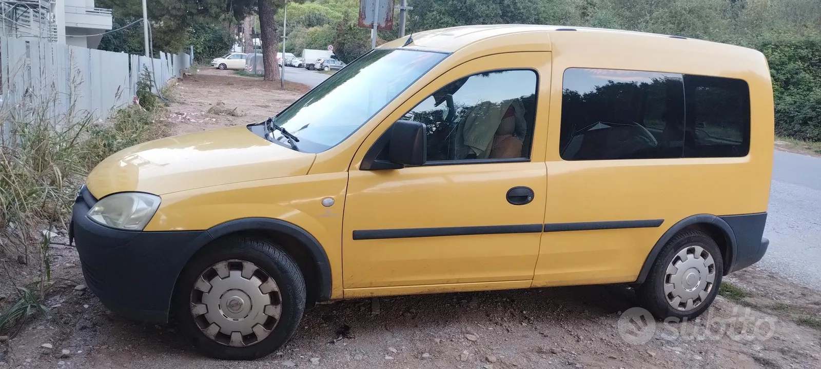 Opel Combo 2009 photo 2