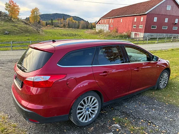 Ford Focus 2012 photo 4