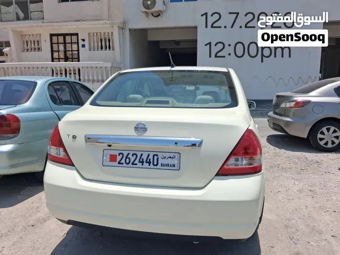 Nissan Tiida 2006 photo 2