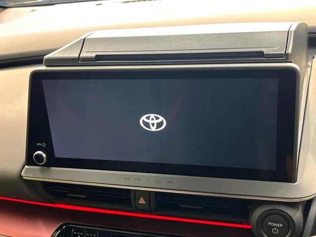 Toyota Prius Z Modelista Aero 2025 photo 4