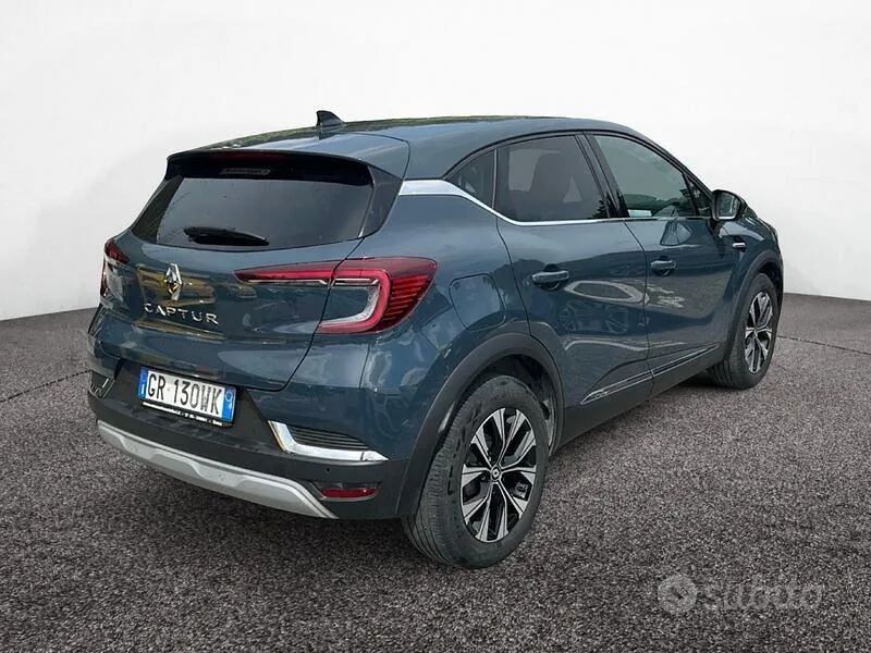 Renault Captur 2023 photo 3