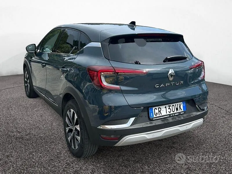 Renault Captur 2023 photo 4