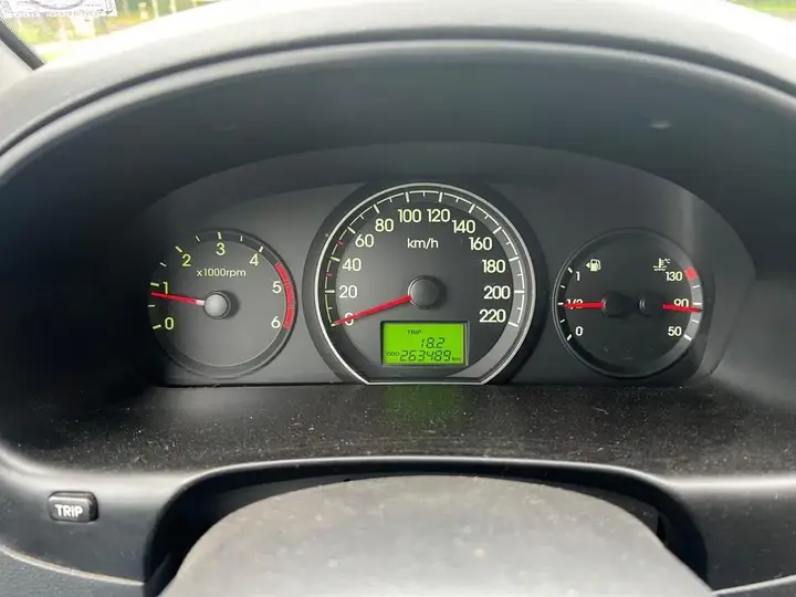 Hyundai H-1 Starex