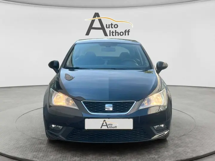Seat Ibiza 2015 photo 2