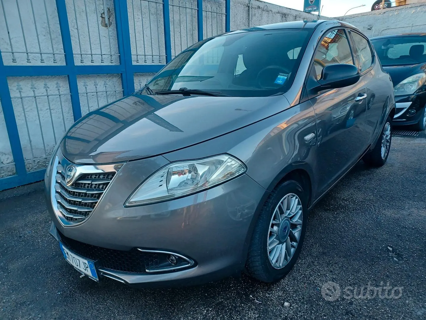 Lancia Ypsilon
