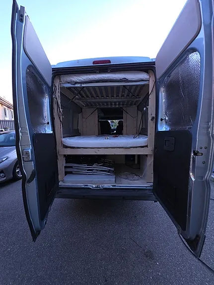 Peugeot Boxer 2009 photo 2