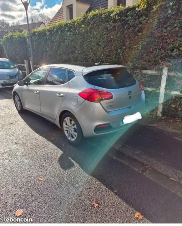 Kia Ceed 2013 photo 2