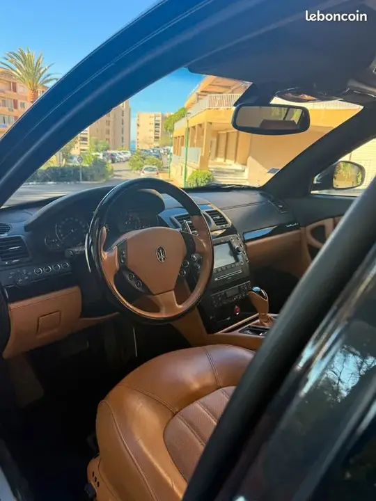 Maserati Quattroporte 2010 photo 3