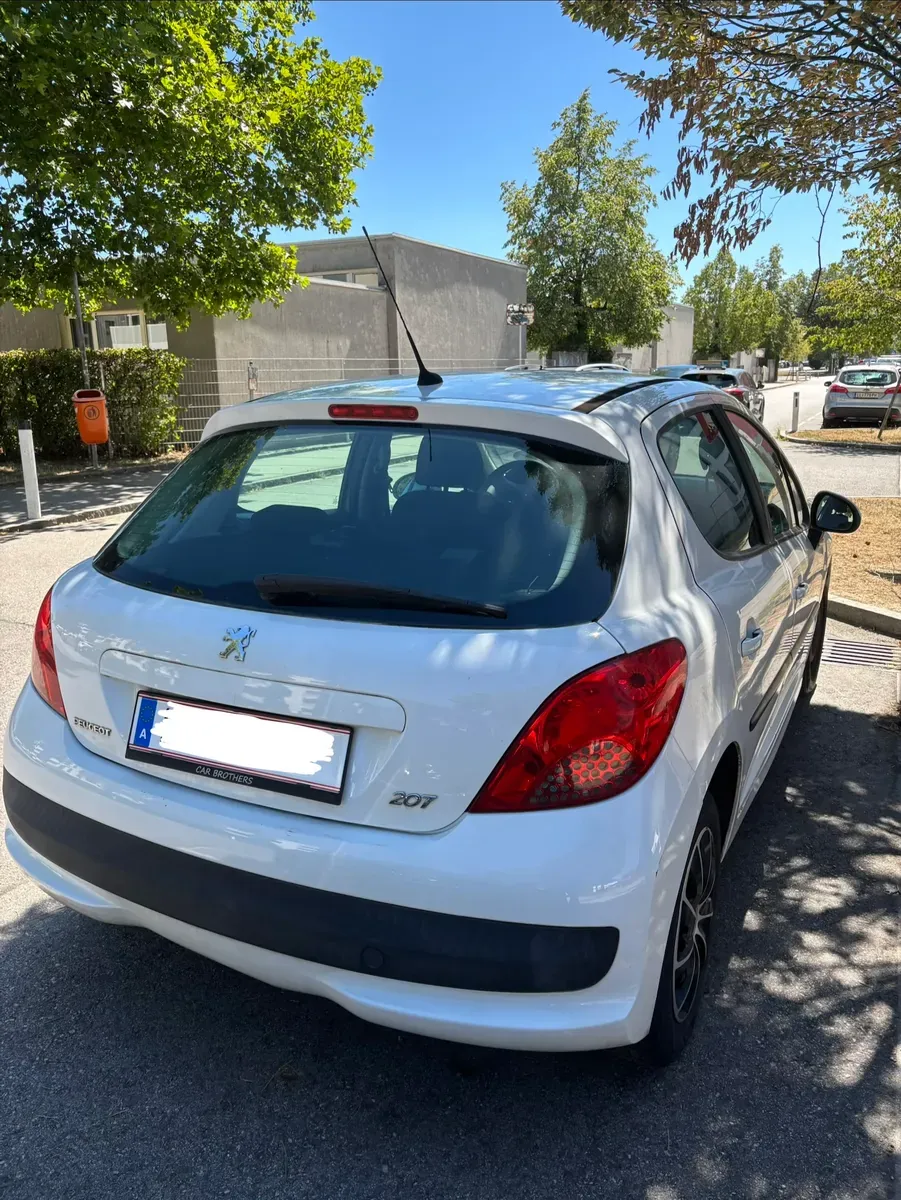 Peugeot 207 2008 photo 3