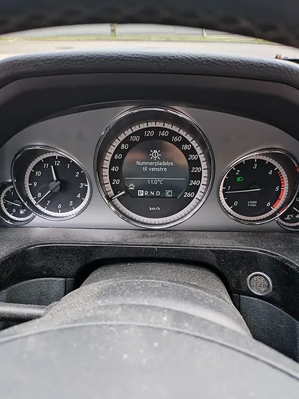 Mercedes-Benz E220 D 2009 photo 4