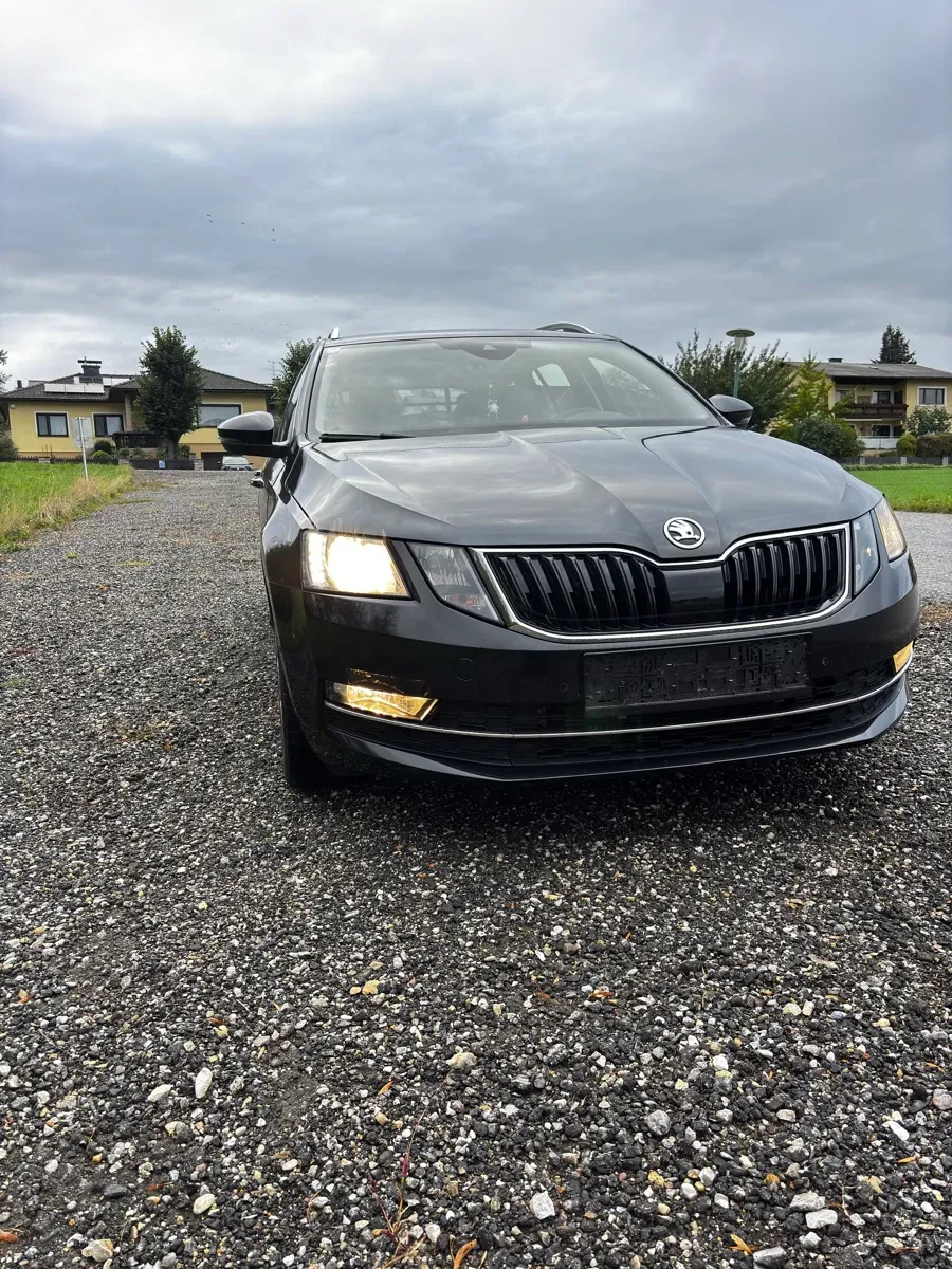 Skoda Octavia 2017 photo 3
