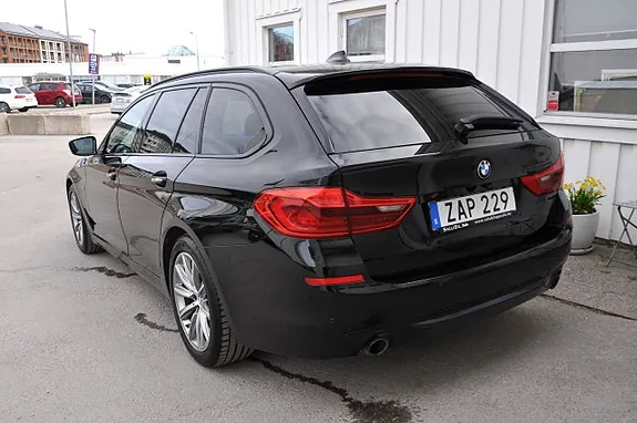 BMW 530I 2018 photo 4