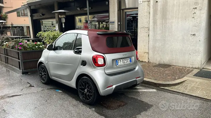 Smart Fortwo 2019 photo 4