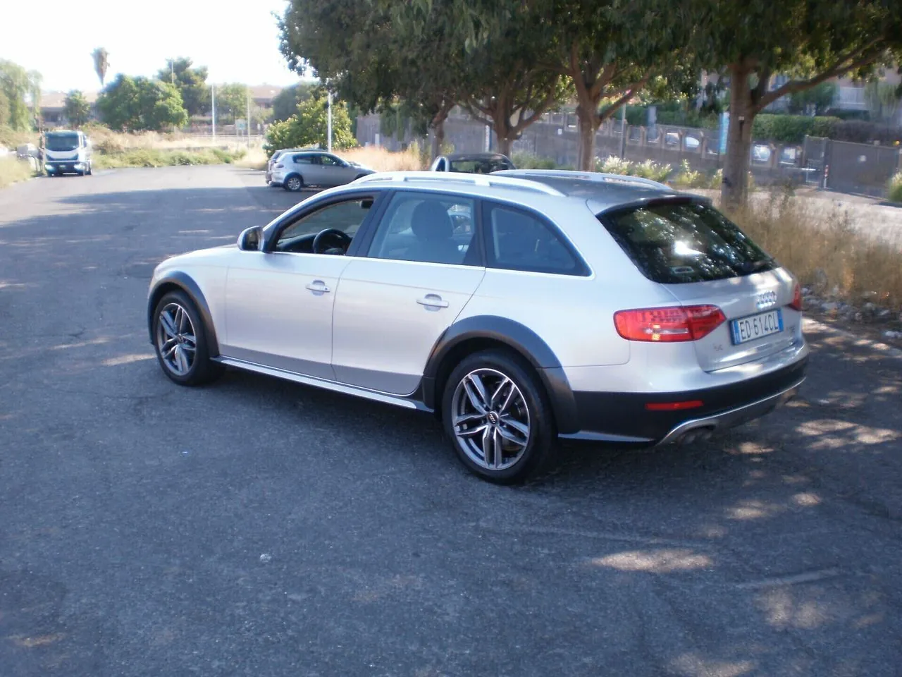 Audi A4 Allroad 2011 photo 4