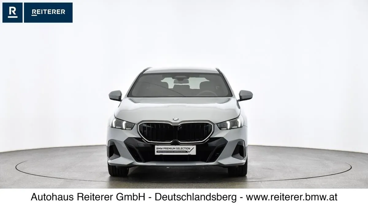 BMW 5 Series 2025 photo 2