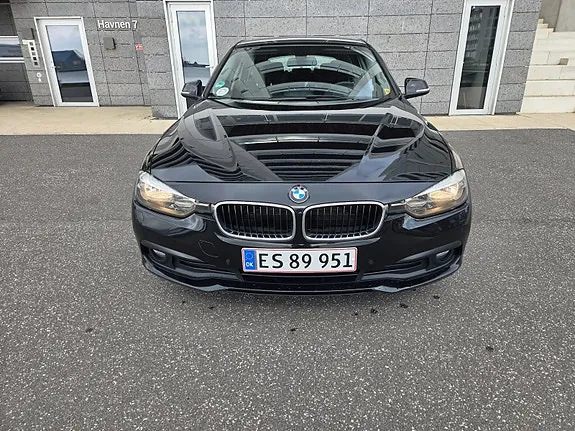 BMW 320D 2016 photo 2