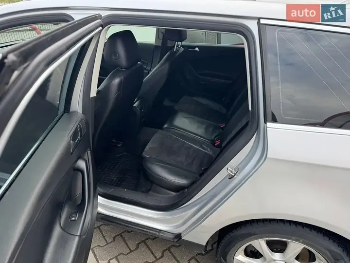 Volkswagen Passat 2010 photo 5