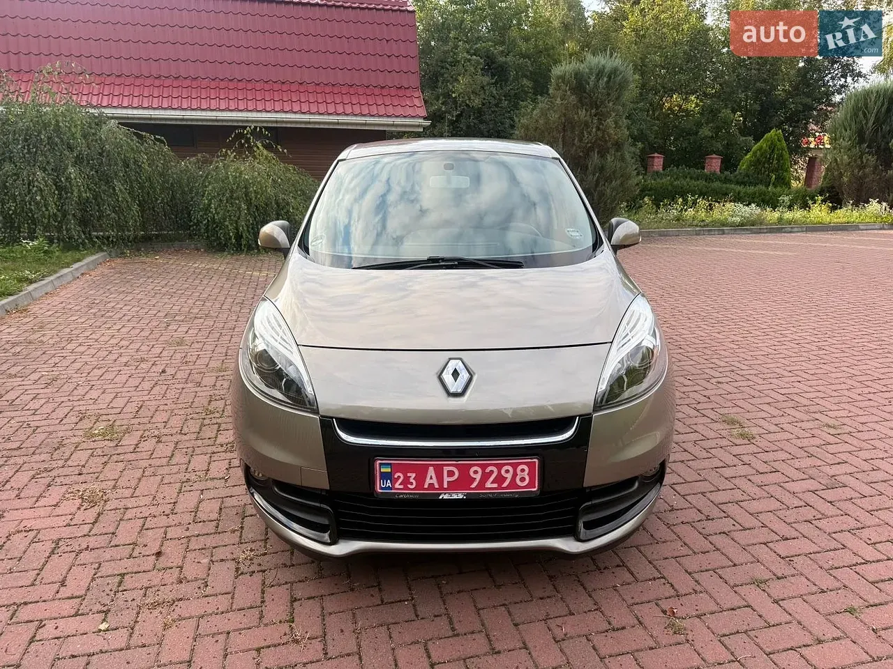 Renault Scenic 2012 photo 5
