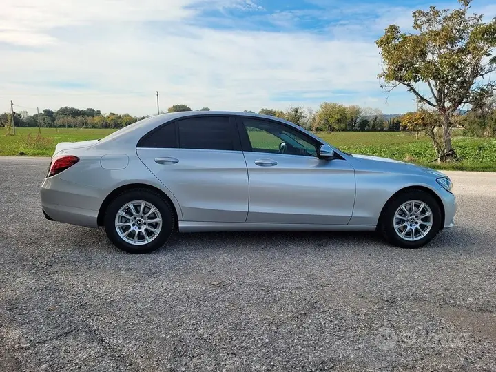 Mercedes-Benz C180 2017 photo 5
