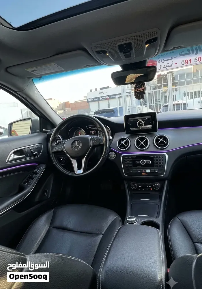Mercedes-Benz Gla250 2015 photo 2