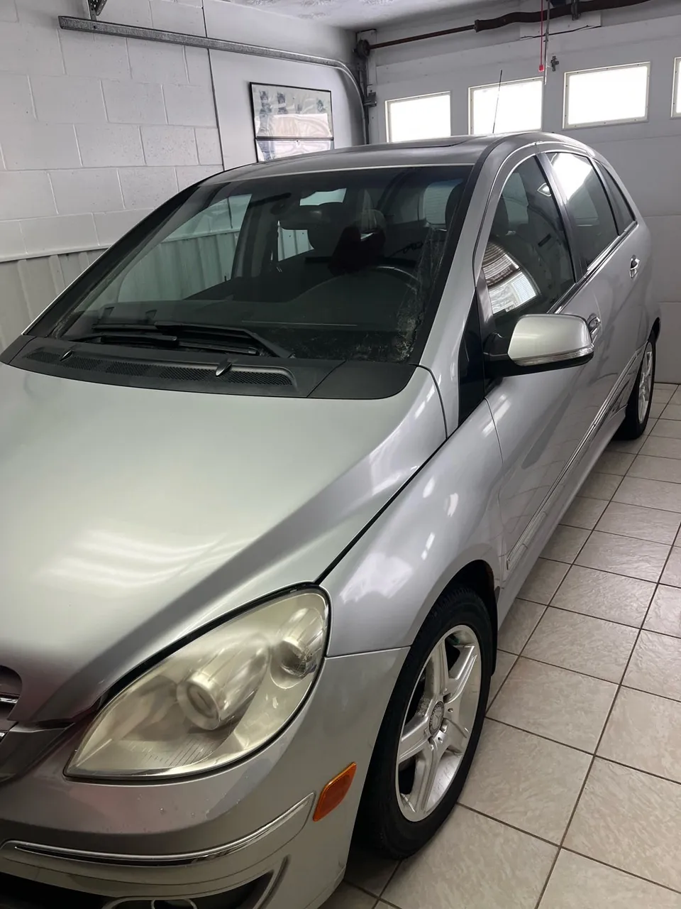 Mercedes-Benz B200