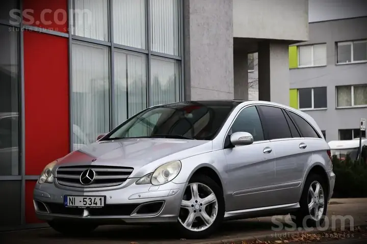 Mercedes-Benz R320