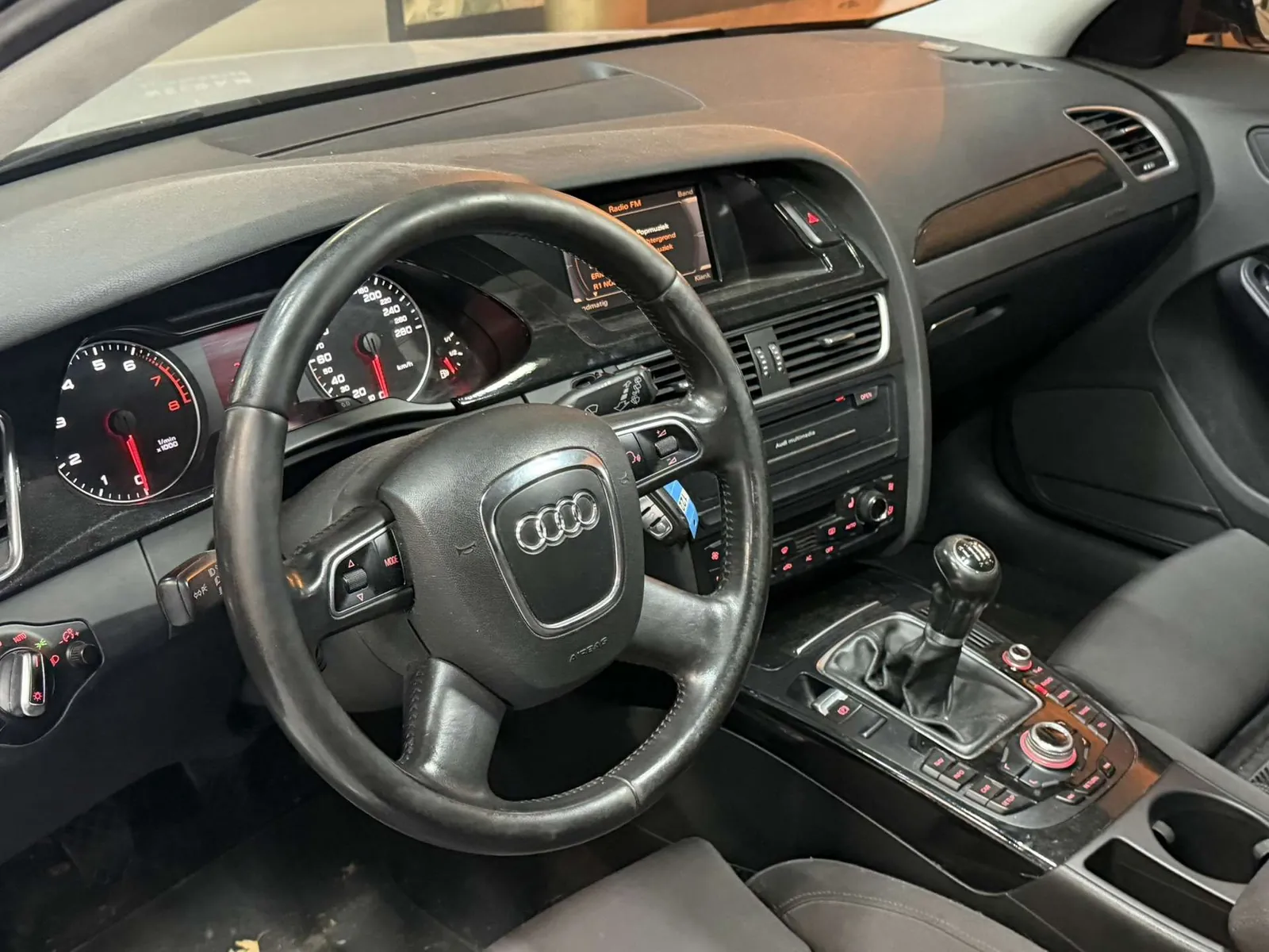 Audi A4 Avant 2009 photo 4