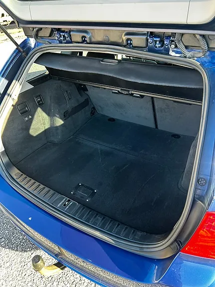 BMW 3 Series 2009 photo 5