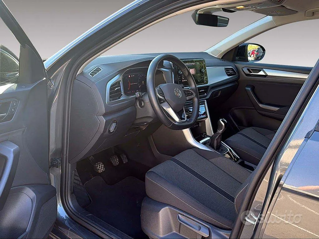 Volkswagen T-Roc 2025 photo 5