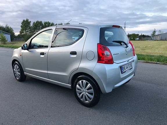 Suzuki Alto 2011 photo 3