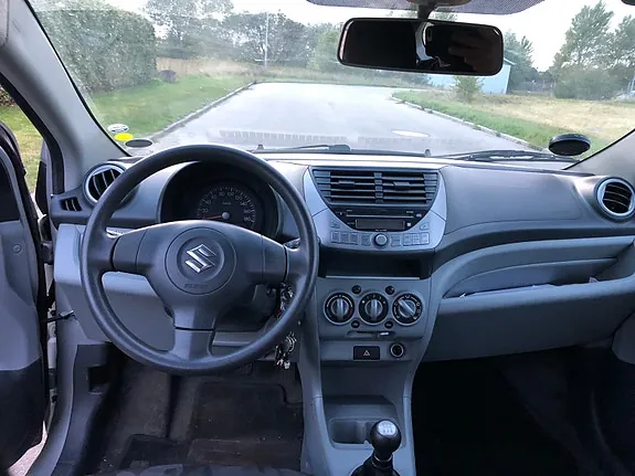Suzuki Alto 2011 photo 5