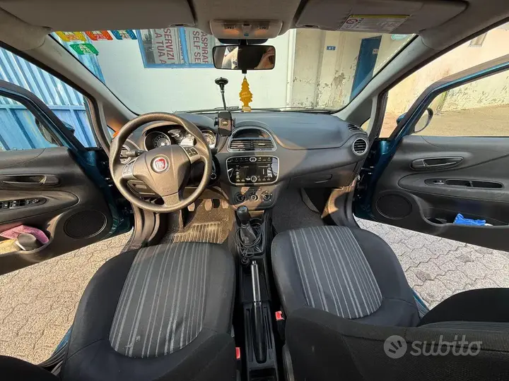 Fiat Punto Evo 2012 photo 5