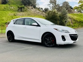 Mazda Axela 2012 photo 2
