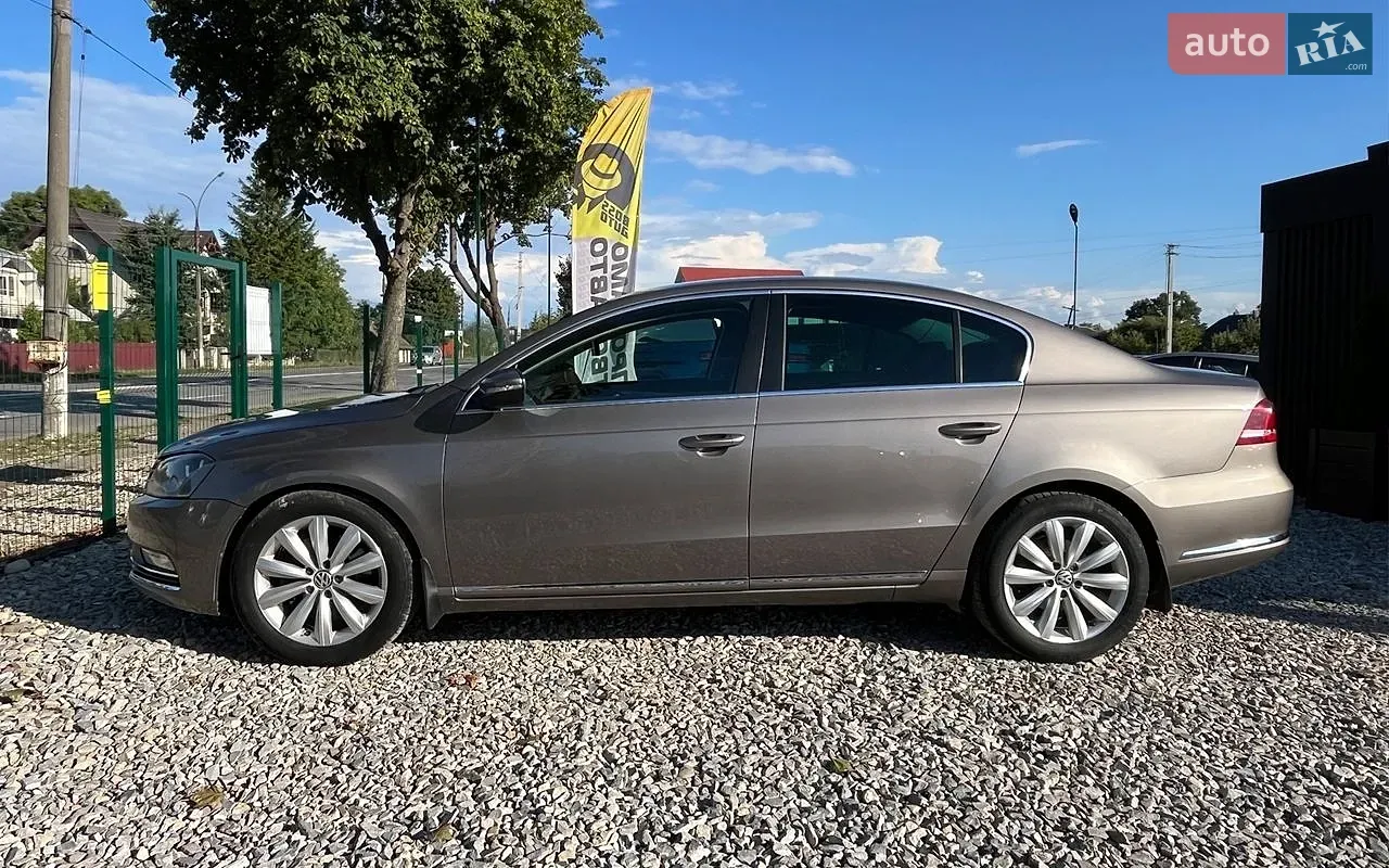 Volkswagen Passat 2012 photo 4