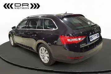 Skoda Superb 2021 photo 3