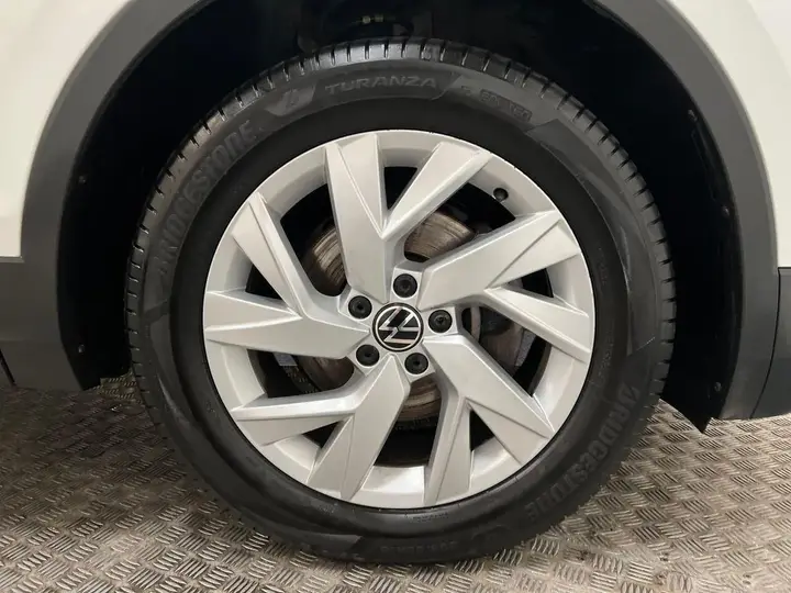 Volkswagen Tiguan Allspace 2023 photo 5