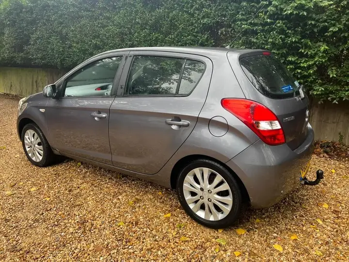 Hyundai I20 2009 photo 3