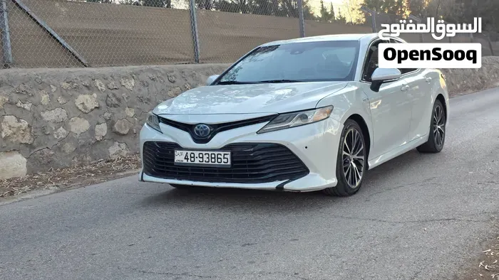 Toyota Camry 2018 photo 2