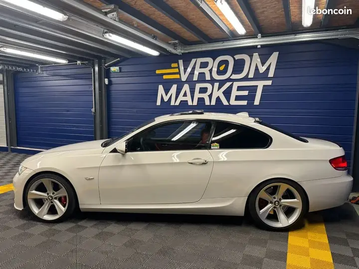 BMW Série 3 2008 photo 2