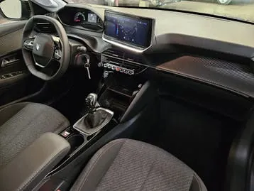 Peugeot 208 2026 photo 2