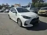 Toyota Yaris 2022 photo 2