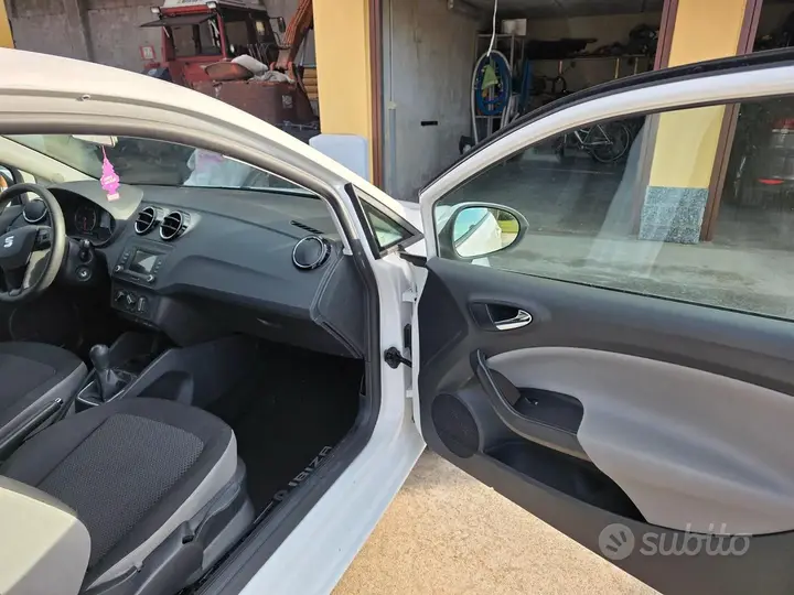 Seat Ibiza 2017 photo 5