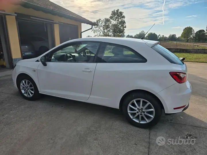 Seat Ibiza 2017 photo 3