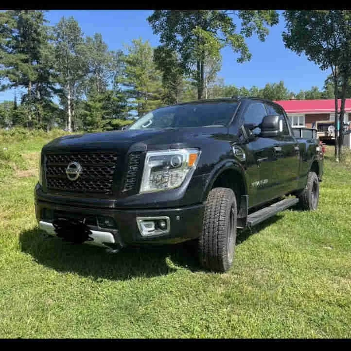Nissan Titan