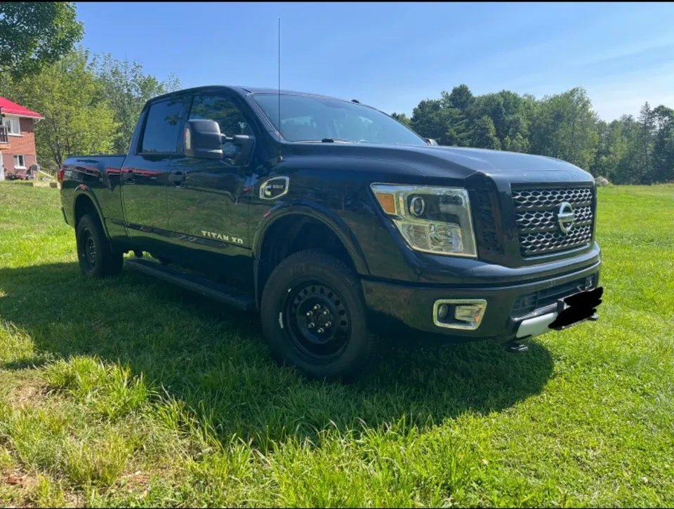 Nissan Titan 2018 photo 2