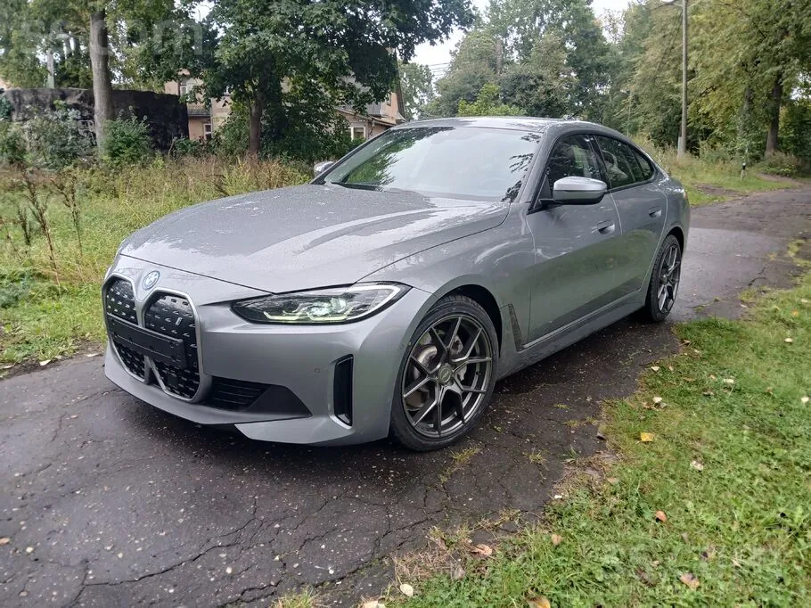 BMW I4 2022 photo 3