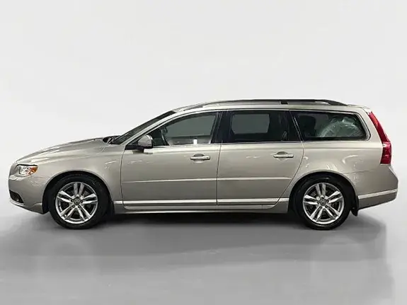 Volvo V70 2013 photo 2