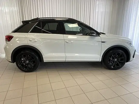 Volkswagen T-Roc 2023 photo 2