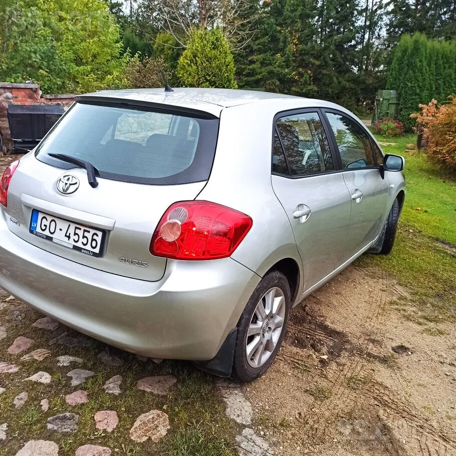 Toyota Auris 2007 photo 2